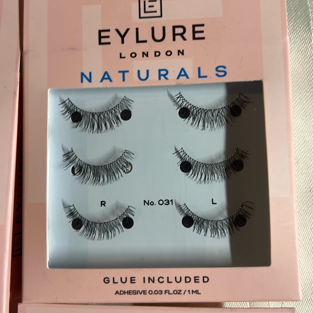 EYLURE LONDON NATURALS w/adhesive. Lot of 4 boxes each with 3 pairs